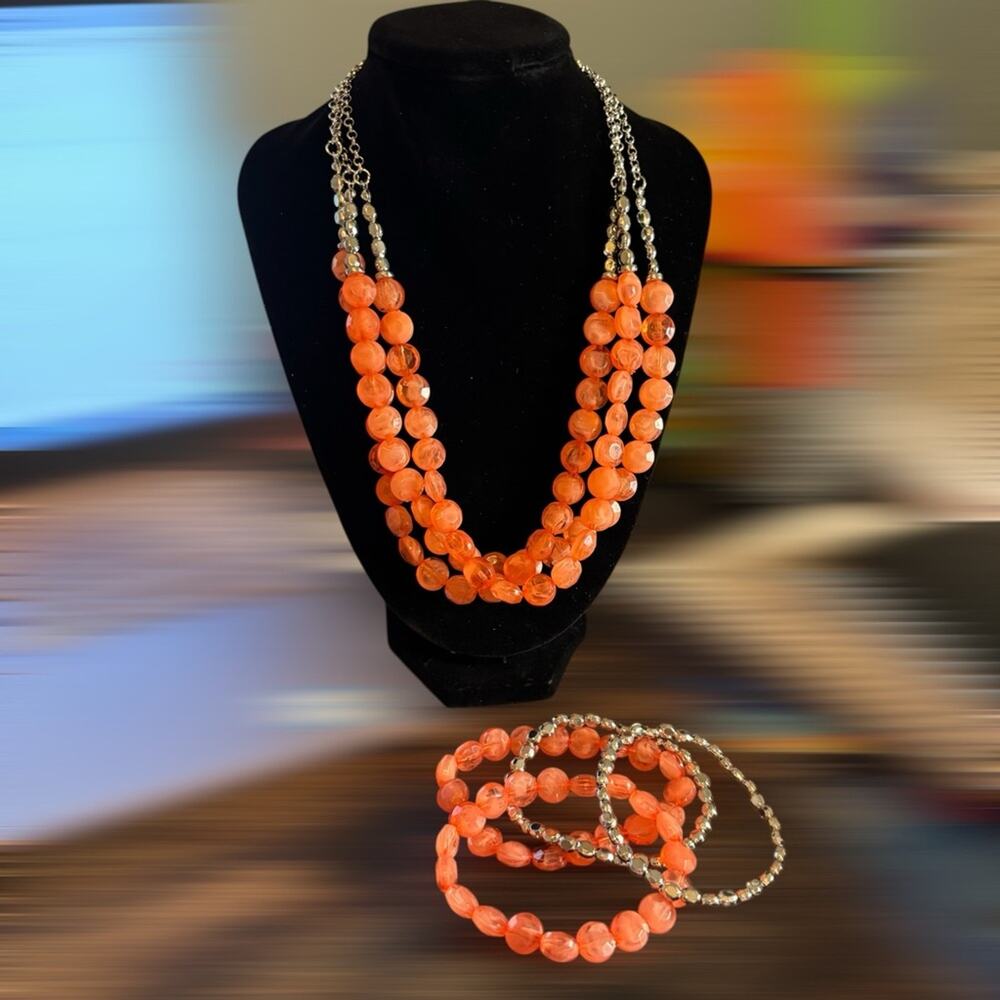 Elegant Orange Translucent Beaded Necklace and Bracelet‎ Set